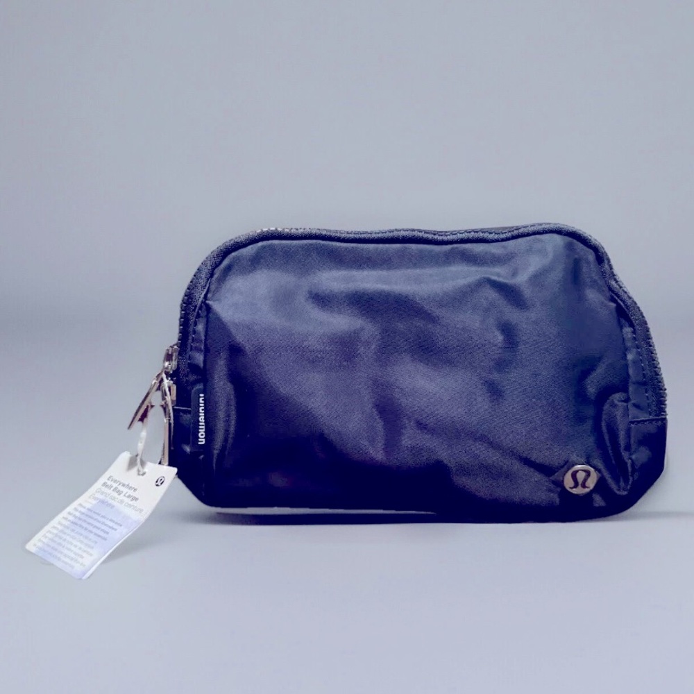 New Lululemon Everywhere Belt Bag Color: Navy Blue/Size 2L (Large) Lululemon